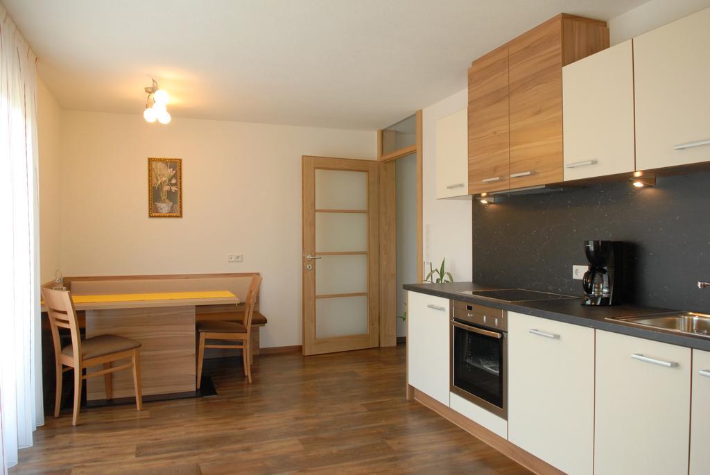 Appartament Eichnerhof Chienes Habitación foto