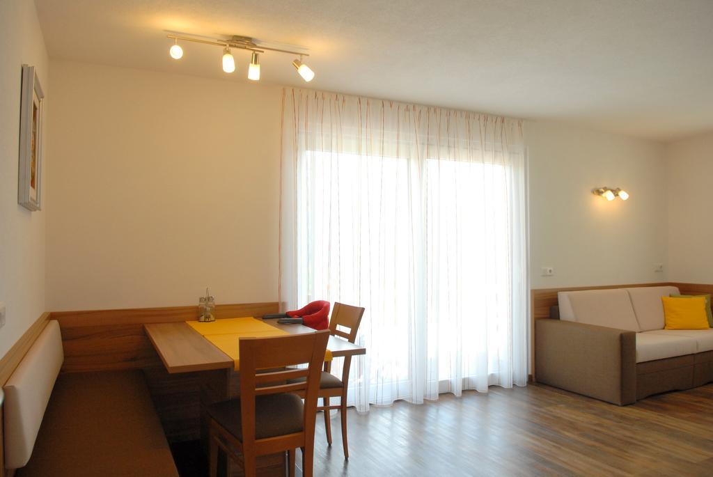 Appartament Eichnerhof Chienes Habitación foto